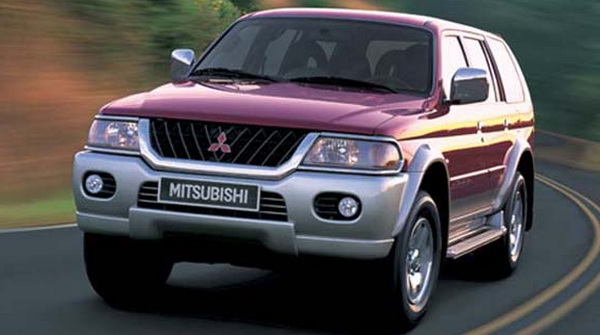 Mitsubishi challenger drom